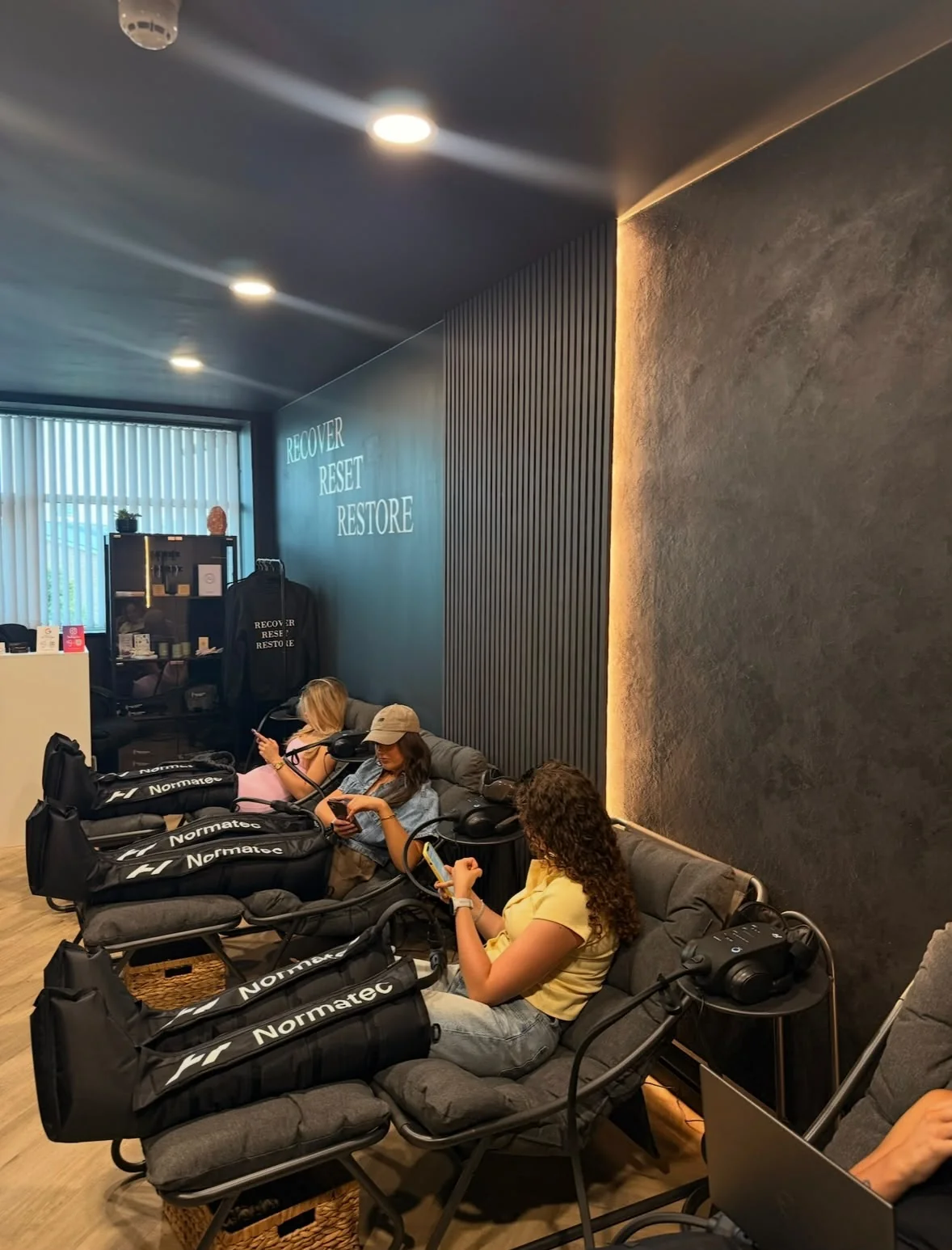 The Simply Contoured Wellness recovery studio in Cardiff Bay